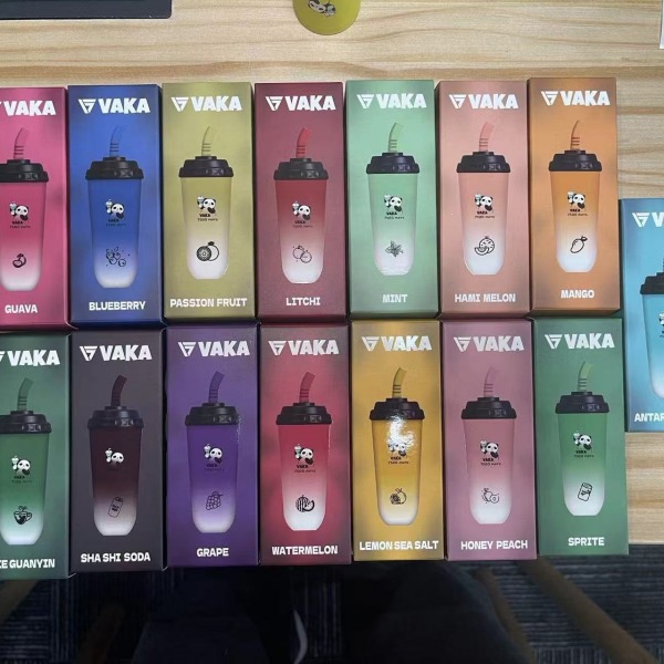 VAKA7500口輕薄奶茶杯體積，口袋零負擔、外出好攜帶、低調不顯眼